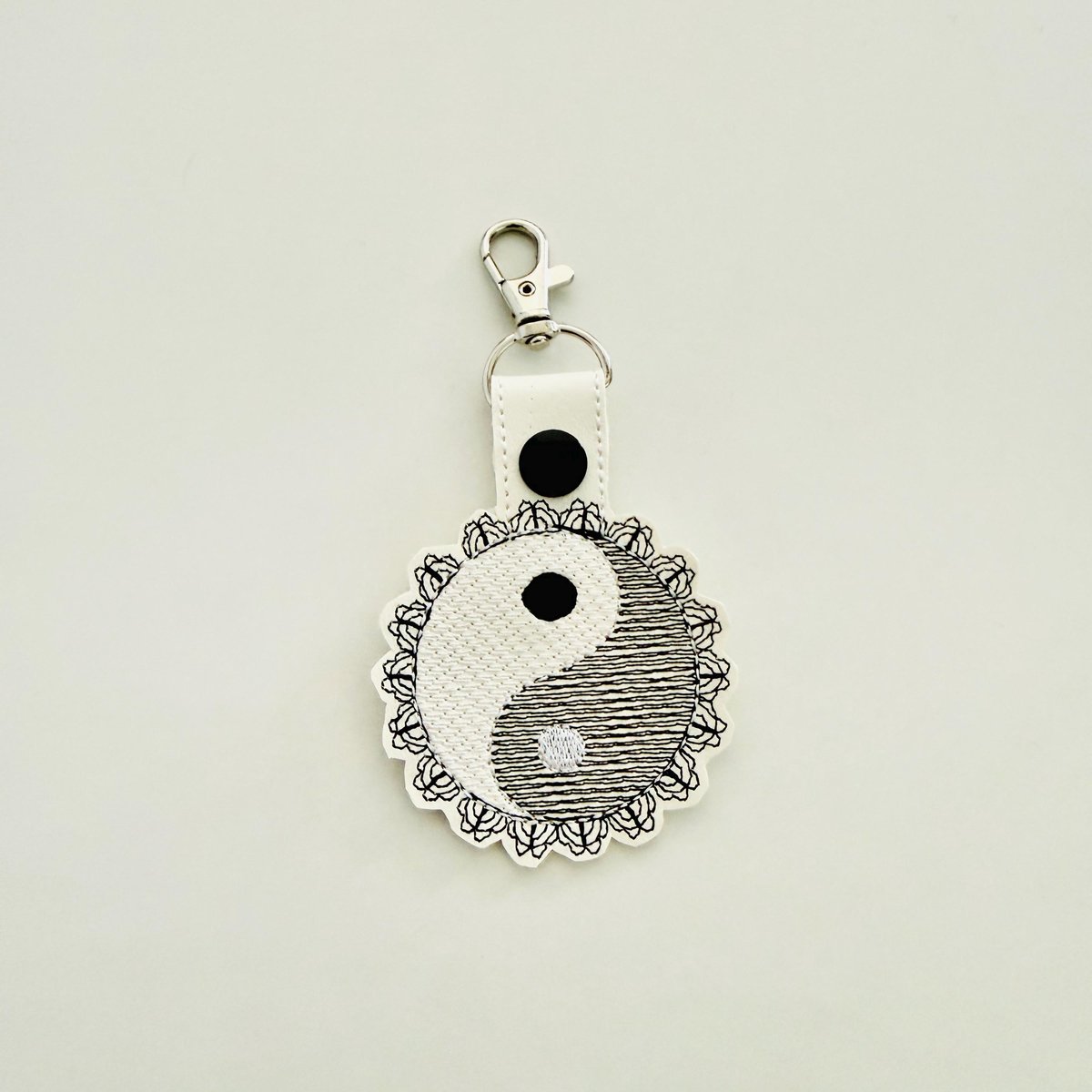 Yin Yang Lace Key Ring Embroidery Design, Sketch Fill Snap Hook (Digital Download)