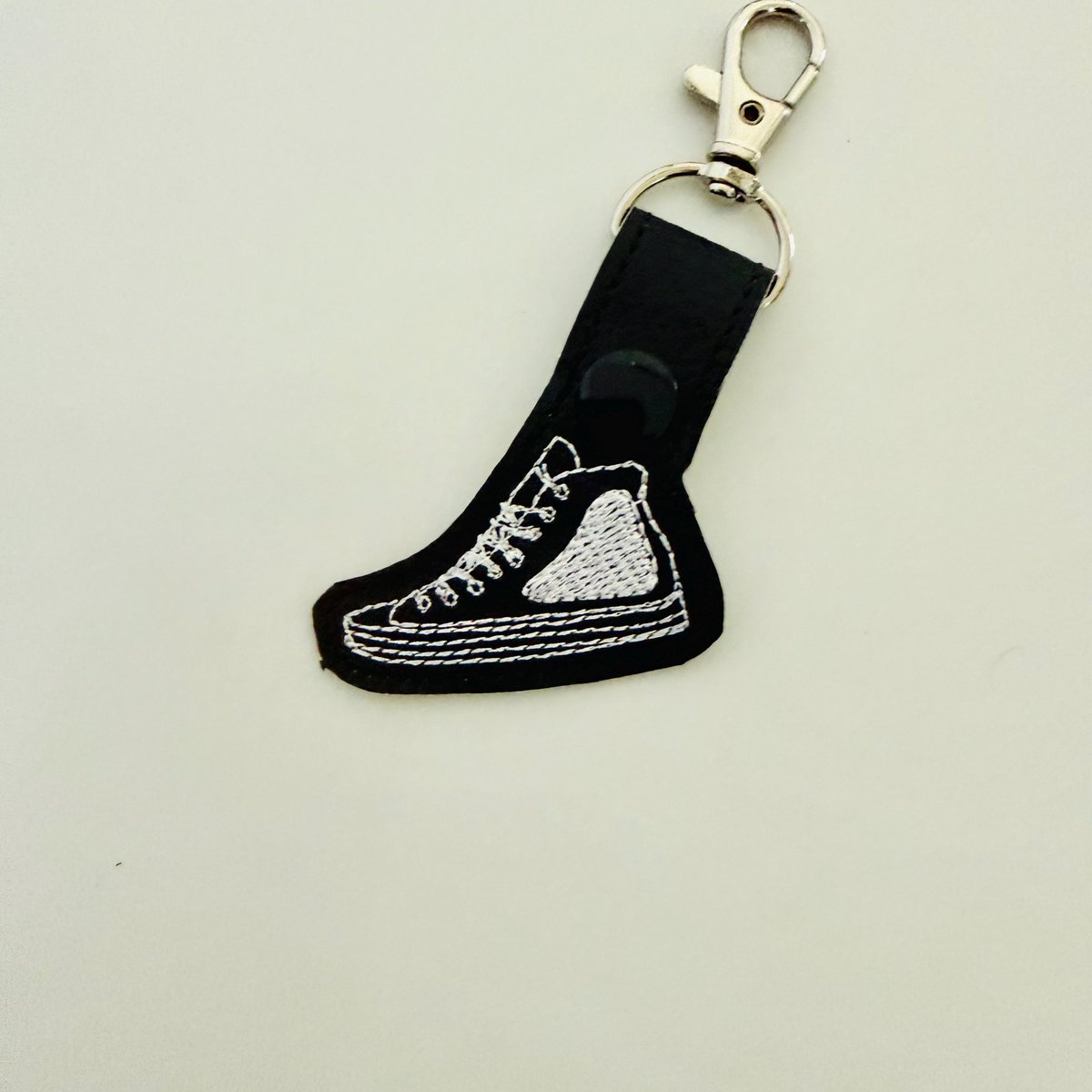 Runner Key Ring Embroidery File, Digital Download